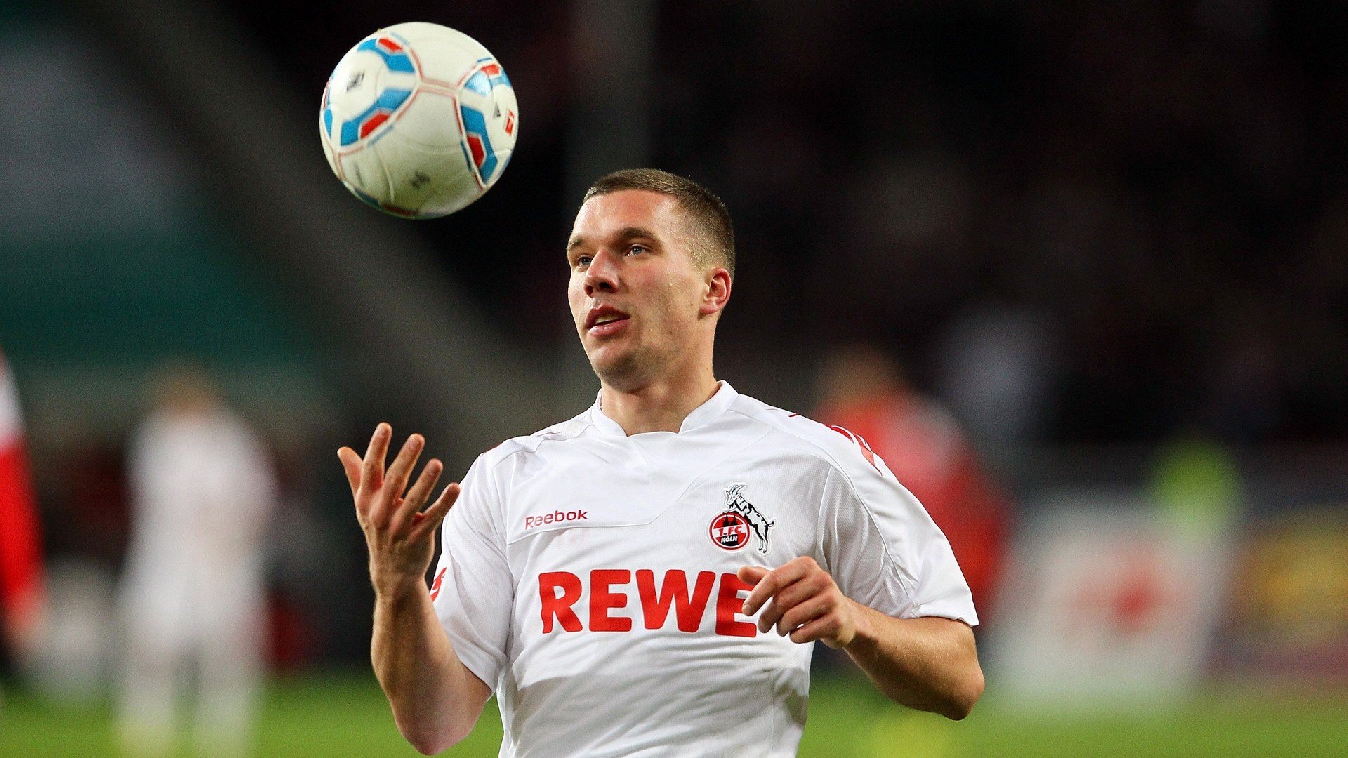 五大联赛是否增强门将在对抗高压时的传控训练权重,五大联赛进球的门将